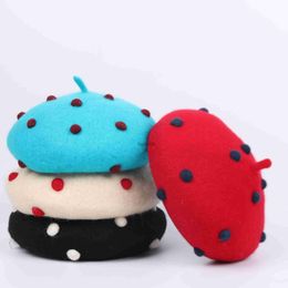 Stingy Brim Hats Parent-child Kawaii Polka Dot Hat Autumn and Winter Children's Wool Warm Beret Handmade Women Painter Hat Beretki Gorros J230802