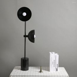 Table Lamps Modern Minimalist Led Lamp Desk Creative Model Apartment Black Iron Lights Metal Marble Horn Lighting Study