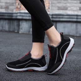 Mens Womens Low Casual Shoe Black White Designers Shoes OG Sneakers for men women Platform Outdoor Sports size 36-41