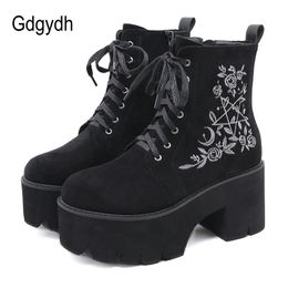 Boots Gdgydh Fashion Flower Platform Chunky Punk Suede Leather Womens Gothic Shoes Nightclub Lace Up Back Zipper High Quality 230801