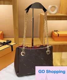 Large Capacity Crossbody Chain Shoulder Fashion Underarm Bags New Women's Bag Light Luxury Leather Vintage Tote Bag Wholesale