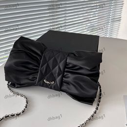 Stylish Womens Shoulder Bag Bow Dinner Bag Silk Hardware Metal Buckle Matelasse Chain Crossbody Bag Raffias Designer Bags Cristian Tote Sweet Princess Bags 25x12cm