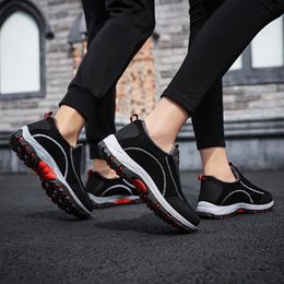 Fashion Men Low Casual Shoes White Black Women Sneakers Mens Designer Outdoor Jogging Walking Sports Trainers