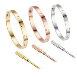 Designer-Armband, modisches Damen-Armband, Gold/Silber/Roségold, mehrere Größen zur Auswahl, geeignet für Dating, Jahrestag, Geschenkkarte, Heim-Armband