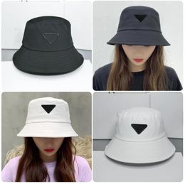 Tasarımcı Buck Hat Cappello Şapkalar Kadınlar için Geniş Kötü Şapkalar Plaj Günlük Aktif Moda Sokağı Kapı Yaz Güneş Koruma Mektubu