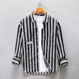 Men's Casual Shirts 2023 Spring Summer Loose Black And White Striped Shirt Multi-pocket Fashion Drop Shoulder Cotton Top