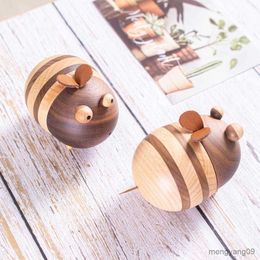 2pcs Toothpick Holders Simple Operation Wide Application Storing Kitchen Dining Table Bee Shape Toothpick Bottle Toothpick Holder Home Supply R230802