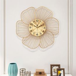 Wall Clocks Flower Unique Clock Original Art Golden Modern Classic Metal Quiet Luxury Nordic Reloj De Pared Home Design