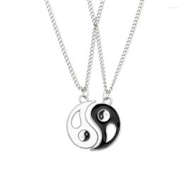 Chains 2 PCS Friends Necklace Jewellery Yin Yang Tai Chi Pendant Couples Paired Necklaces&Pendants Unisex Lovers Valentine's Gift