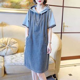 Denim Women's Short Sleeve Summer New Mid length Straight Tube Skirt Loose Panel Hooded Small Sweetheart Dress