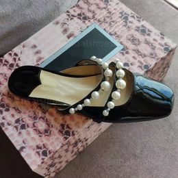 Sandles inci topuklu pompalar elbise ayakkabıları sandaletler ünlü tasarımcı kadınlar süet deri düz topuk kayma balerin daireleri moda kadın loafers katır terlik sandal