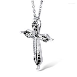 Pendant Necklaces Exquisite Black Zircon Cross Necklace Elegant Women's Wedding Crystal Clavicle Chain Fashion Lady Party Jewellery