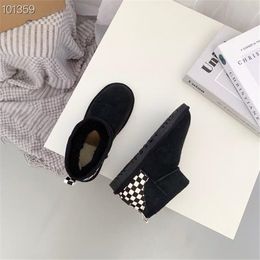 Fashion Classics Mini Short Boots keep warm Snow Boots Women's New Winter Sheep Fur Integrated Plus Fleece Thick Cotton Shoes with card dustbag