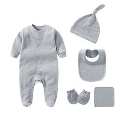 Clothing Sets 2023 Solid Pyjamas 3 5PCS born Cotton Romper Unisex Baby Girl Clothes Jumpsuit Spring Boy Ropa Bebe Autumn 230802