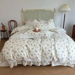 Bedding sets 100 Cotton Vintage French Floral Pattern Princess 4Pcs Set Ruffles Bed Skirt Quilt Duvet Cover Linen Pillowcase 230802