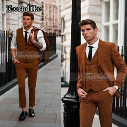 Men's Suits Thorndike 2023 Tailor Made Brown Mens Suit Slim Fit Notched Lapel One Button Tuxedos Groom Casual Business 3 Pieces Set Blazer