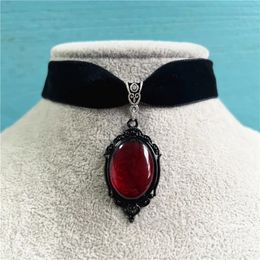 Pendant Necklaces Gothic Cameo Choker Velvet Necklace For Women Fashion Pagan Witchcraft Jewelry Girls Gifts Creative 230802