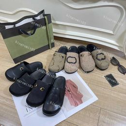 Дизайнерские тапочки Baotou Woman Mule Slippers Vintage обувь наполовину новые G Сандалии металлические буквы Стук Сандалии Плоская каблука.