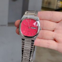 The retro square quartz movement watch with precise precision can help you avoid being late for dates It's really cool for girls to wear a large dial with a size of 36mm