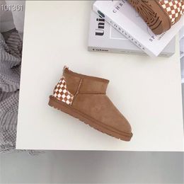 Checkerboard Mini Short Boots keep warm Snow Boots Women's New Winter Sheep Fur Integrated Plus Fleece Thick Cotton Shoes