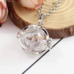 Pendant Necklaces 2PCS Lucky Leaf Locket Fillable Jewelry Keepsake Urn For Ash Cremation