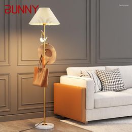 Floor Lamps Nordic Lamp Fashionable Modern Family Iiving Room Bedroom Creativity LED Decorative Standing Light