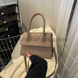 Shoulder Bags Leisure Commuter Crossbody Bag Trendy Shoulder Bag Women's Bag 2023 Summer New Fashion Simple Handbag Small Square Bagstylishhandbagsstore