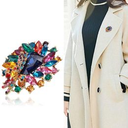 Brooches Vintage Atmosphere Simple Six Colour Gem Brooch Big Women's Suit Pin