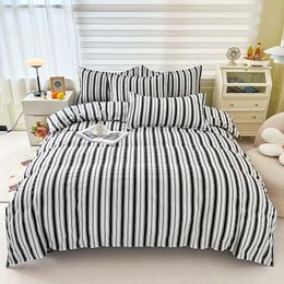 Bedding sets Classic Double Queen King Size Duvet Cover Flat Sheet Pillowcase Kids Bed Linens Bedspreads 230802