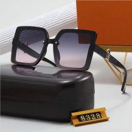 Mens Womens Designer Sun Glasses Round Fashion Gold Frame Glass Lens Eyewear For Man Woman Including the original box