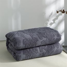 Blanket Breathable Jacquard Pure Cotton Towel Adult Student Soft Throw Summer Sofa Office Comforter 230802