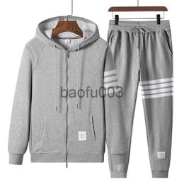 Men's Tracksuits Ropa Men Clothing Hoodie Korean Fashion Mens Designer Clothes 2 Piece Sets Outfit 2023 New Spring Fall Sweatshirt And Pants Suit J230803