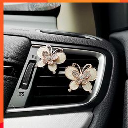 New Bling Car Accessories Diamond Butterfly Auto Interior Accessories Perfume Car Air Vent Clip Luxury Car Ornaments Cool