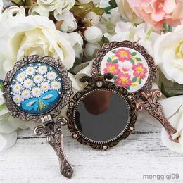 Chinese Style Products DIY Flower Embroidery Mirror kits Landscape Cross Stitch Needlework Folding Makeup Mirror Hand Swing Art Craft Gift Home Decor R230804