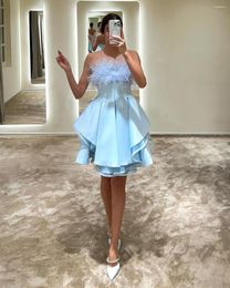Party Dresses Charming Sexy Colourful Strapless Boat Neck Feather Belt Vertical Pleated Homecoming Backless Sleeveless Saudi Arabia 2023