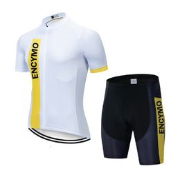 Cycling Jersey Sets Pro Team Clothing Road Bike Wear Racing Clothes Quick Dry Mens Set Ropa Ciclismo Maillot ENCYMO 230803