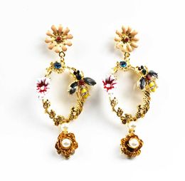 Trendy and fashionable earrings drop oil flower studded bee with personalized Baroque geometric hollowed out earrings