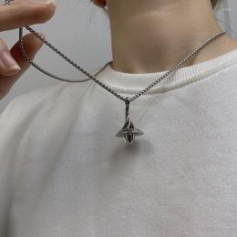 Pendant Necklaces Hip Hop Metal UFO Necklace For Men's Design High End Fashion Personalised Sweater Chain Long Accessories