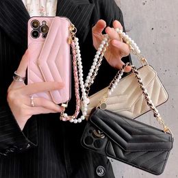 Luxury Designer phone case for iPhone14 Pro Max 14 Pro 14 13 12 Fashion card bag leather phone case.
