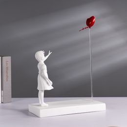 Decorative Objects Figurines Heart Balloon Flying Girl Inspired By Banksy Artwork Modern Sculpture Home Decoration Statue Large Crafts Ornament 230803