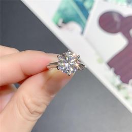 Cluster Rings Geoki Round Perfect Cut Passed Diamond Test 2 Ct D Color VVS1 Moissanite Wedding Ring Female Luxury 925 Sterling Silver