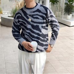 Men's Sweaters Men Leopard Pattern Long Sleeve Korean Style Wool Pullover Slim Fit Knitwear Male O Neck Knitting Clothing Autumn
