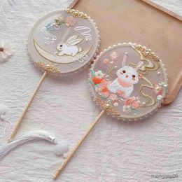 Chinese Style Products Embroidery Vintage Long Handle Round Fan Tassel Dance Han Costume Props Fan Classical Fan Round Shaped Wedding Favors And Gifts R230804