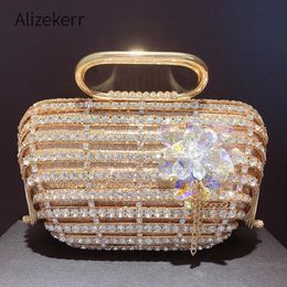 Evening Bags Crystal Flowers Hollow Out Bag Female Luxury Designer Metallic Gold Colour Diamonds Basket Clutch Purses And Handbag 230803