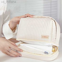 Cosmetic Bags Cases Wet and dry separation storage bag Travel makeup handbag Cosmetic brush tissue bag Outdoor towel toilet Z230804