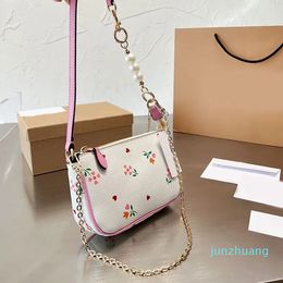 Pearl Half Moon Bag Flower Lady Clutch Bags Leather Plain Embroidery Floral Letter Hardware Fashion Chains Wallet Zipper