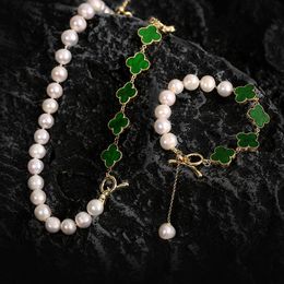 Pendant Necklaces Natural Freshwater Pearl Chokers Necklace Jewelry for Women Gift Fashion Four Leaf Clover Bracelet 230804