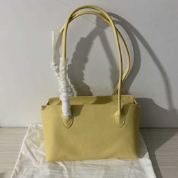 The Row The Ro Handbag 2023 New Simple Low key and Exquisite High end Edition High Beauty Commuting Light Luxury The Row Bag