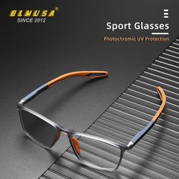 Reading Glasses BLMUSA Ultralight Pochromic Sport Reading Glasses Men Myopia Anti Blue Light Glasses For Women Prescription Eyeglasses Frame 230804