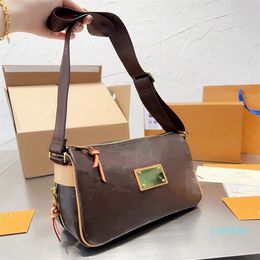 2023-Designer Vintage Messenger Bag Women Men Camera Shouler Crossbody Designer Handbag Tote Man's Totes Card Holder Wallet Women